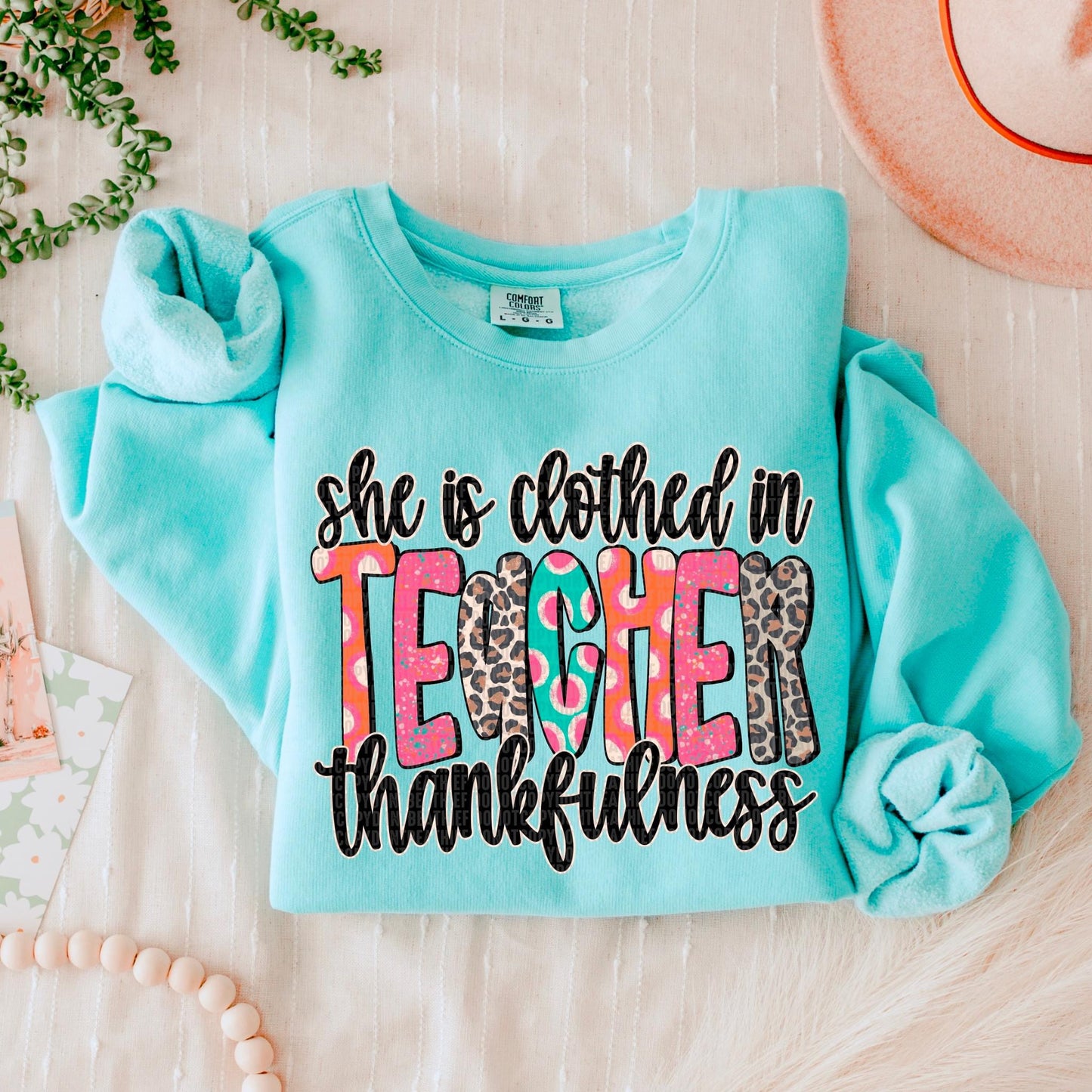 She is clothed in thankfulness TEACHER- Transfer (SDD)