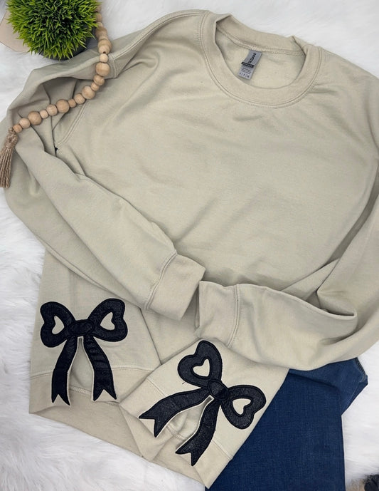 Sand Sweatshirt, Black Bows embroidered- BLANK CHEST