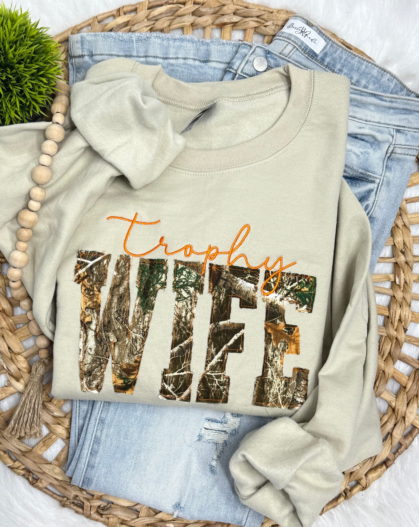 Trophy Wife Camo RAGGY - EMBROIDERED SWEATSHIRT