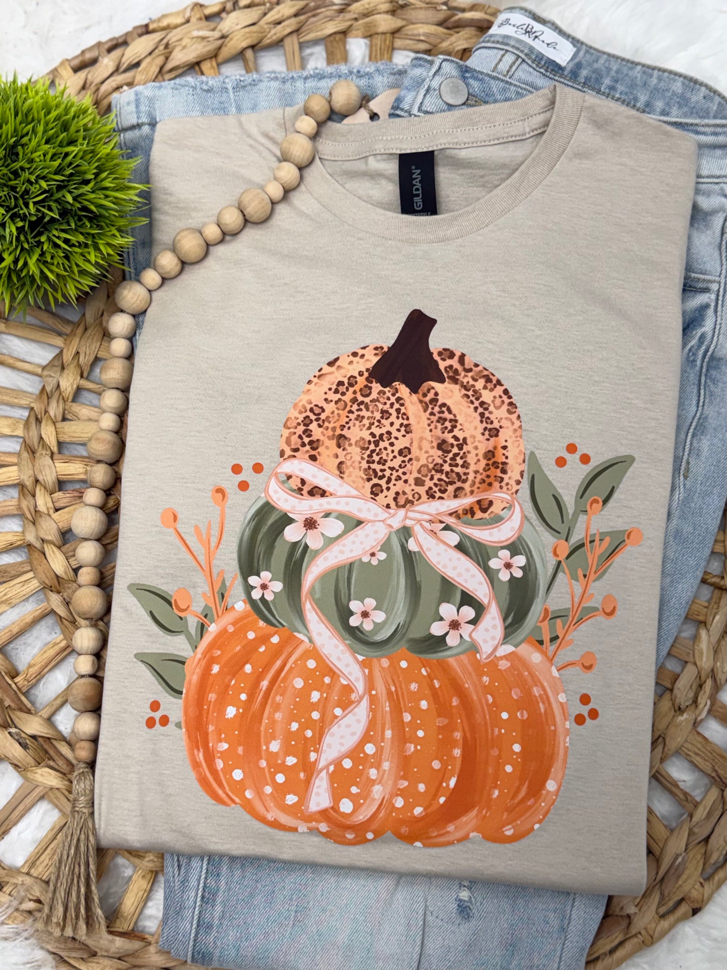 Pumpkin Trio | Sand - COMPLETED TEE