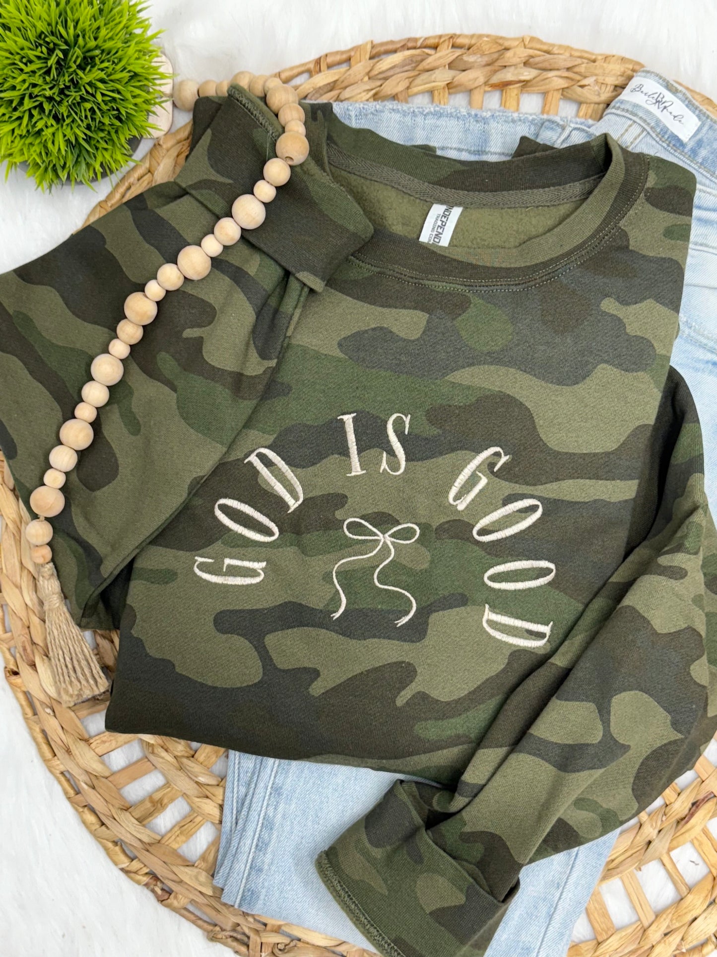 God is good camo - EMBROIDERED SWEATSHIRT